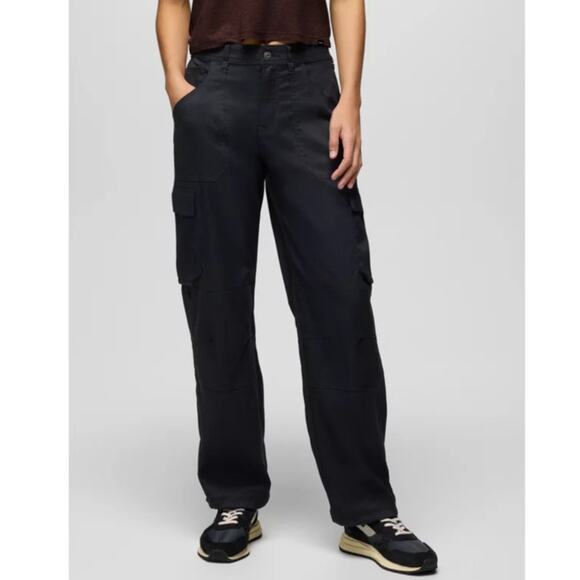 Prana Stretch Zion Cargo Pant Women's 10 Black 33" Inseam Relaxed Fit Straight - Picture 1 of 13
